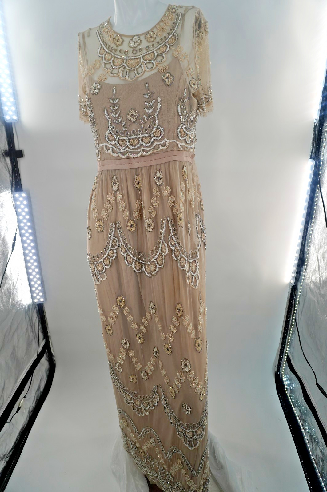 NEEDLE & THREAD Women’s Size 10 Nude Sequins Beads Embellished Overlay Long Gown