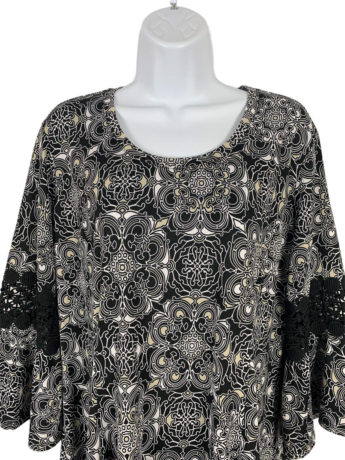New Directions Womens Scoop Neck Swing Dress Embroidered Bell Sleeve Size PXL