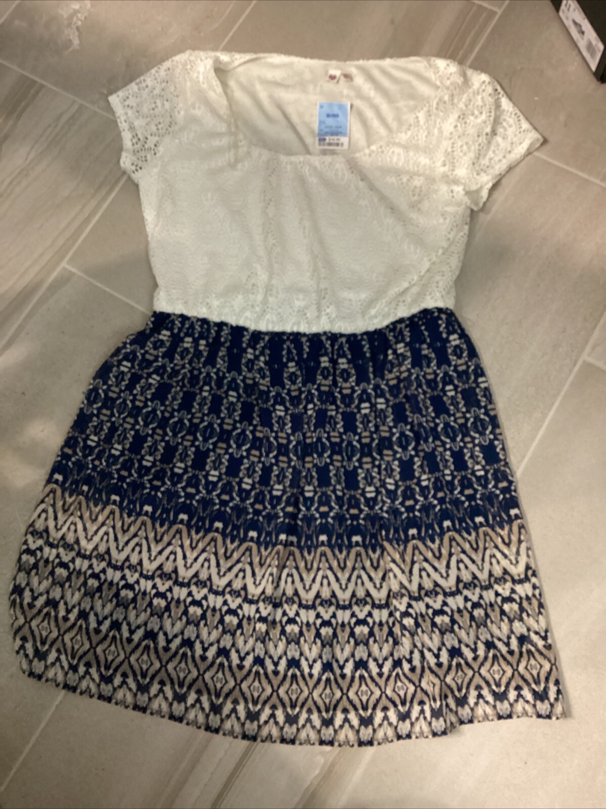 AUW Women’s White W/ Blue Beige XL