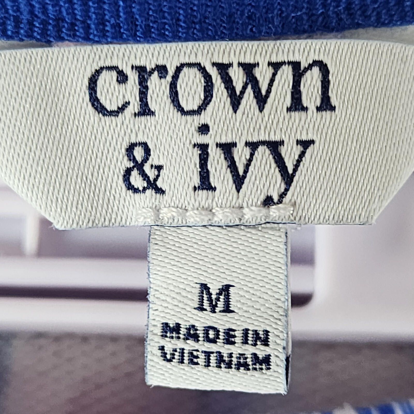Crown an Ivy Woman Shift Bright Colorful AOP M Pink Blue White Cuff Sleeves