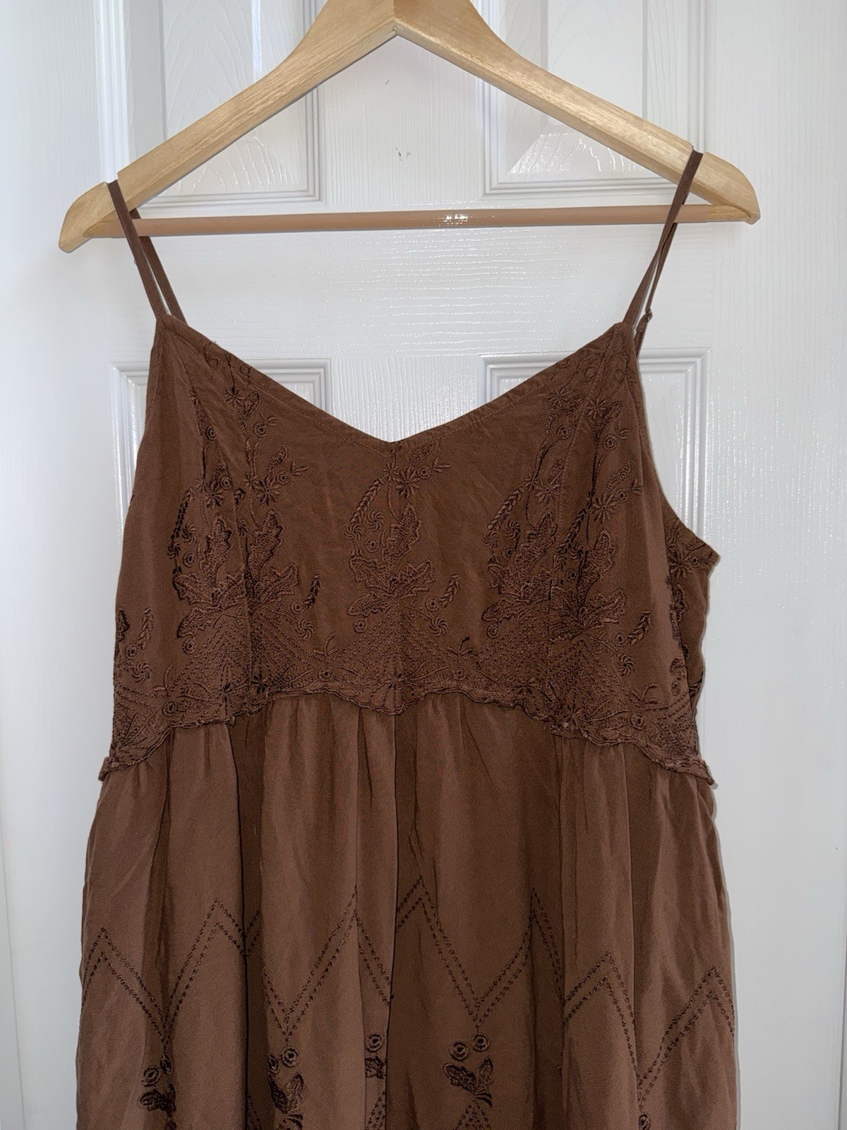 Cleo + Wolf Brina Boho Embroidered Mini Dress Scalloped Brown L Countrycore Chic