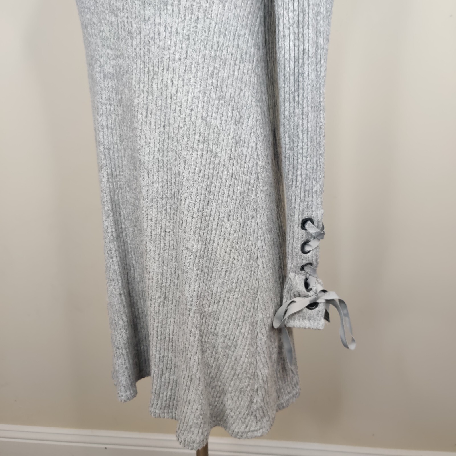 American Eagle Soft Plush Fleece Dress Gray XS Long Sleeve Lace Up Cuff