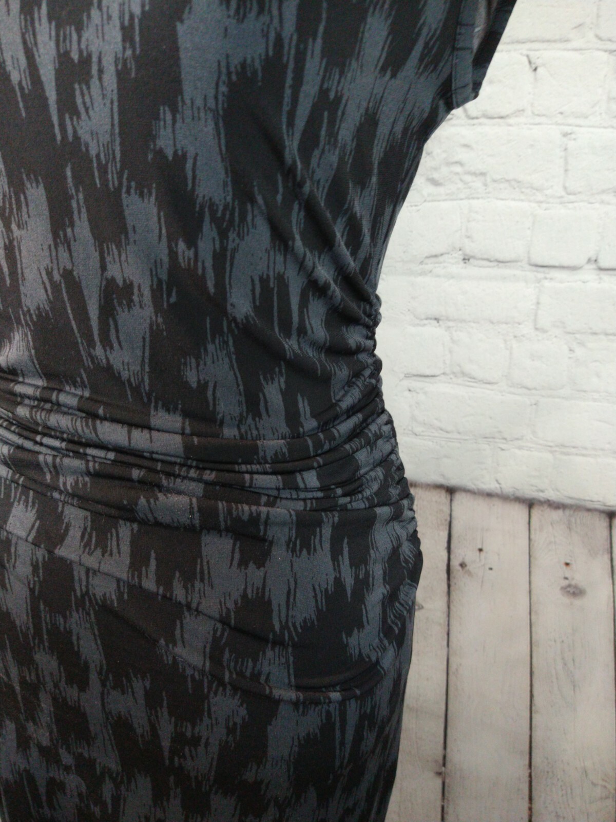 Black & navy blue BANANA REPUBLIC side rouching TUBE DRESS – sz XS / barely worn