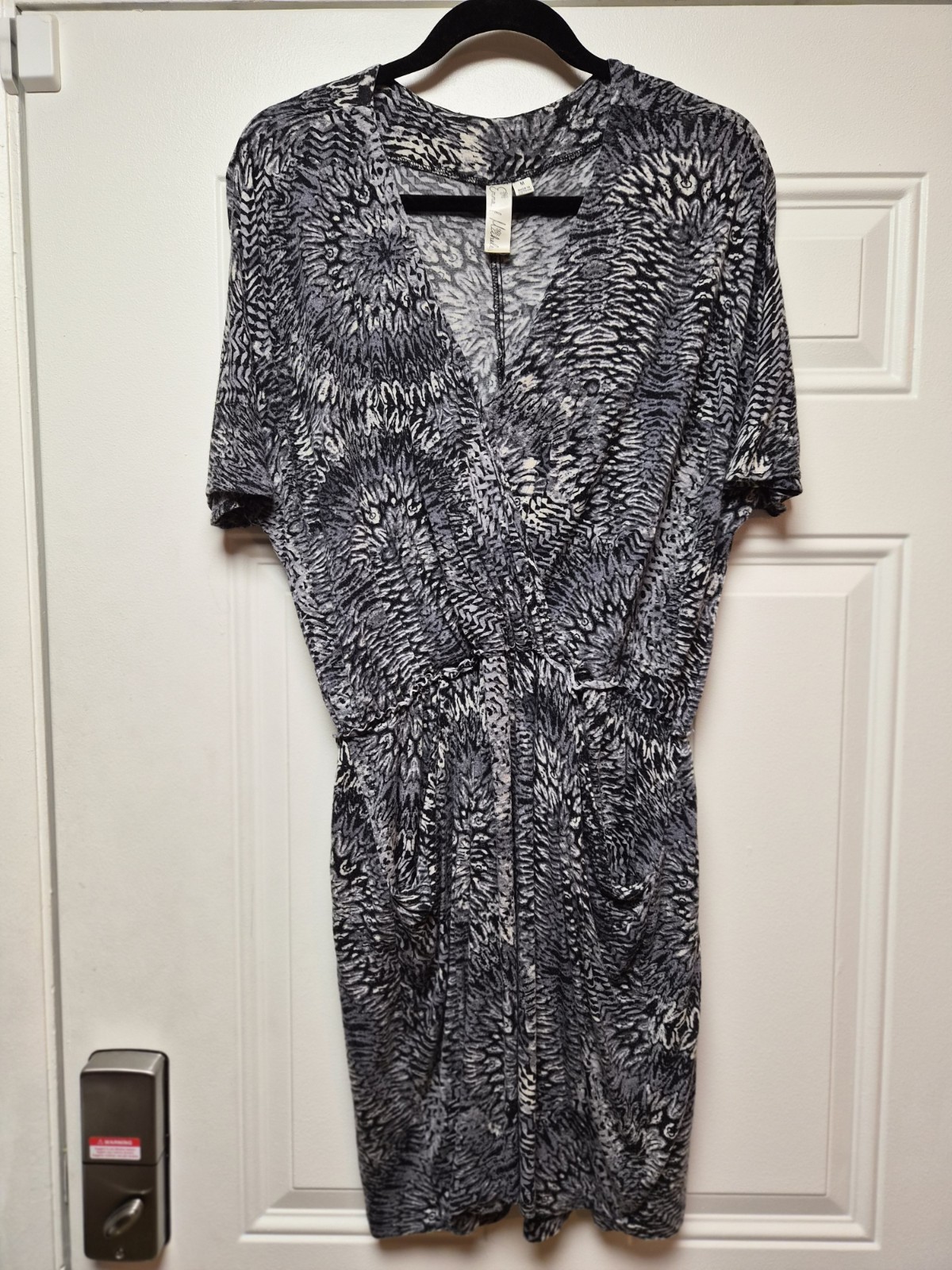 Emma & Michele Mini-dress 2 POCKETS comfortable casual Fits 8 – 12 Machine Wash