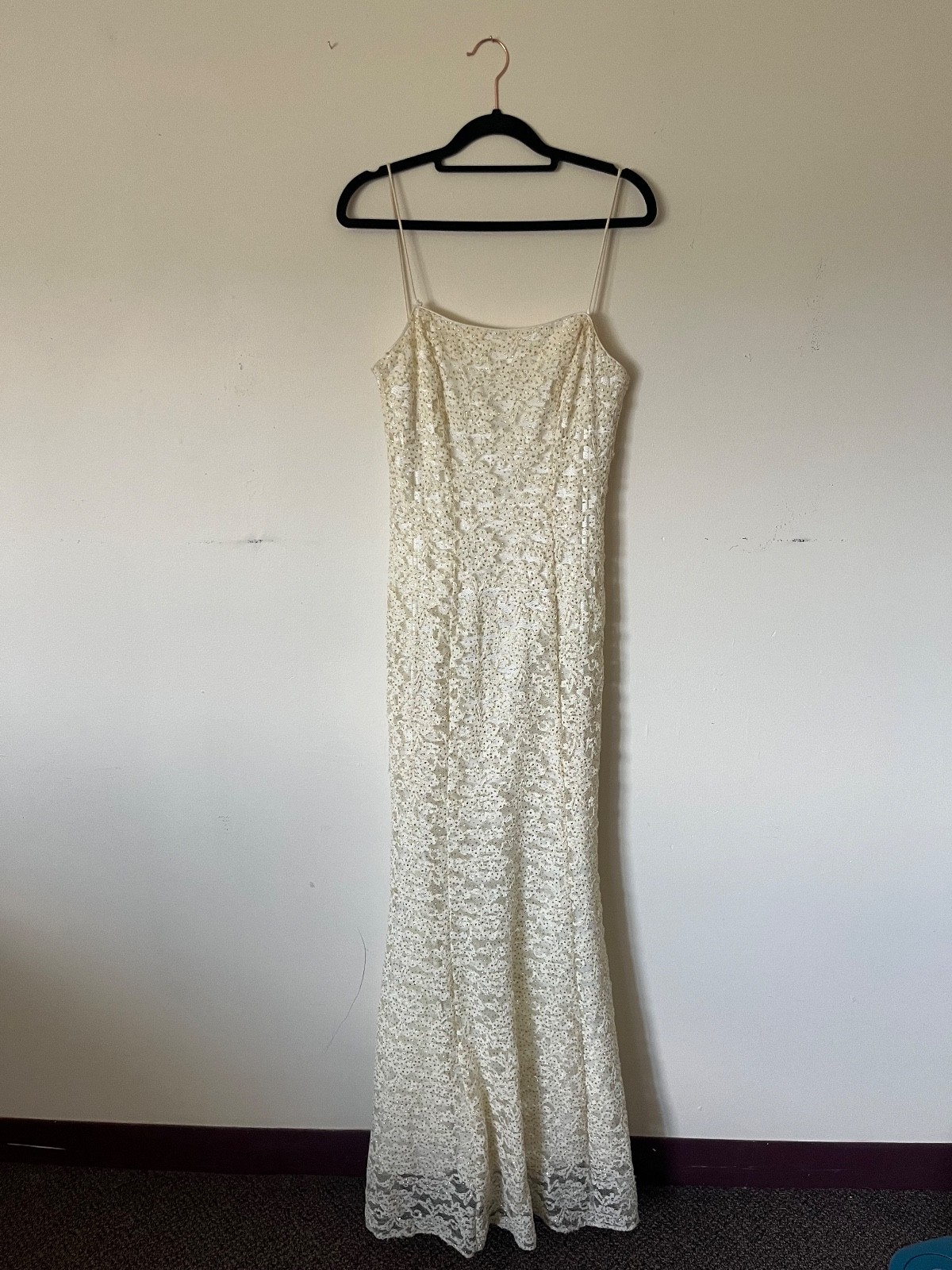 Dave and Johnny by Laura Ryner Gold colored formal mermaid dress size M
