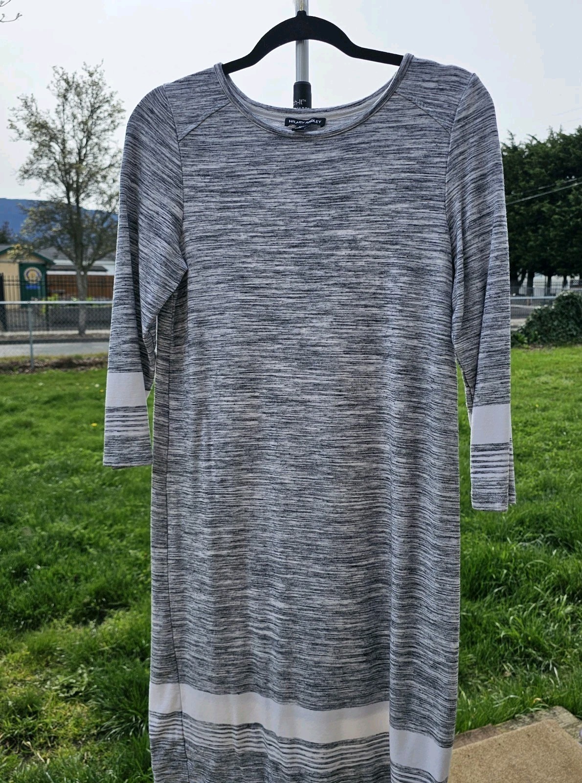 HIlary Radley Casual Warm Stretch 3/4 Sleeve Gray White Shirt Dress- Size Medium