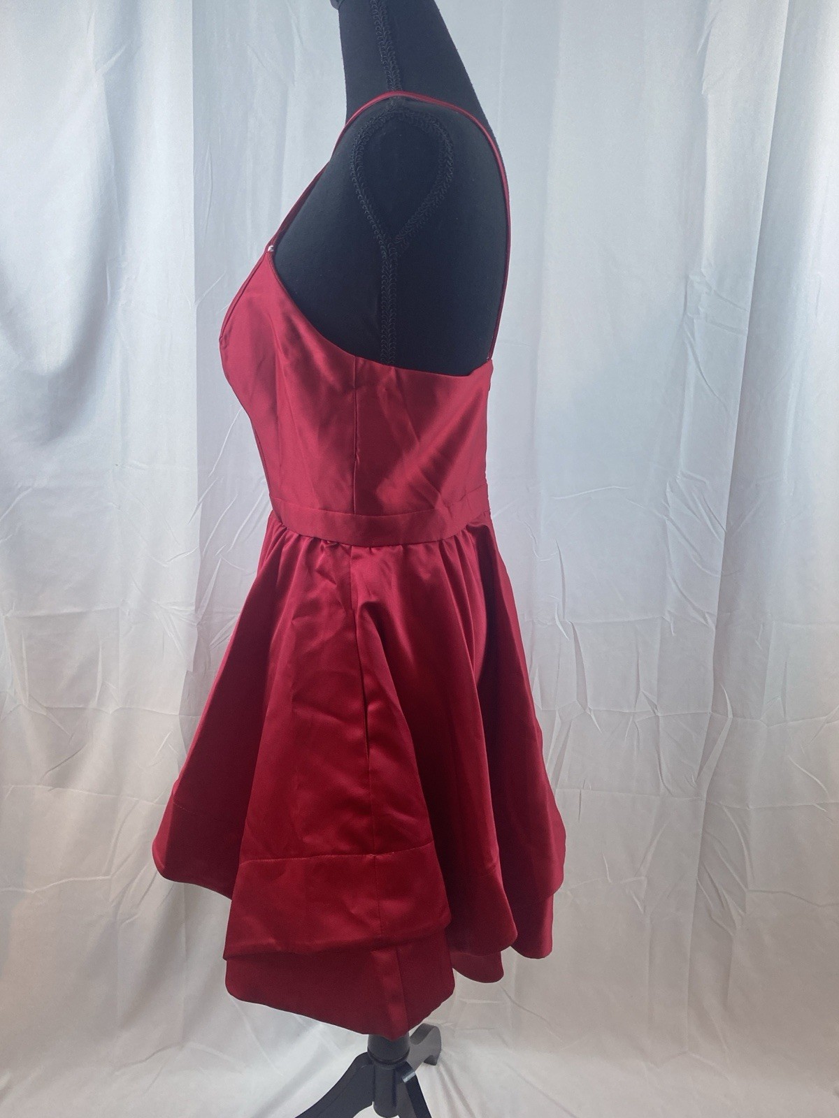Blondie Nites Juniors Size 9 Red Y Neck Red Satin Fit N Flare Mini Dress Pockets