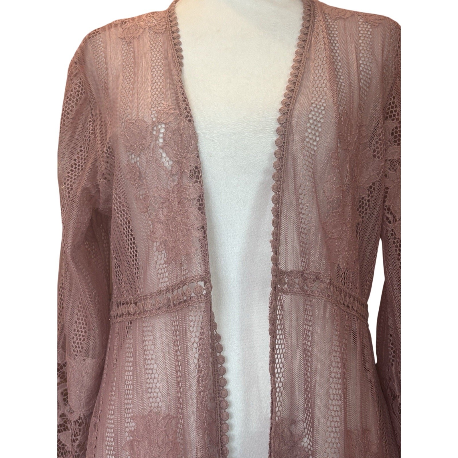 Me & U Sheer Lace Crochet Duster Cover Up Dusty Mauve Sz M Boho Chic Fairycore