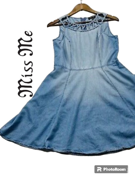 NWT $70 Miss Me Dress Size SMALL fit & flare Blue Acid Wash Denim Mini Dress