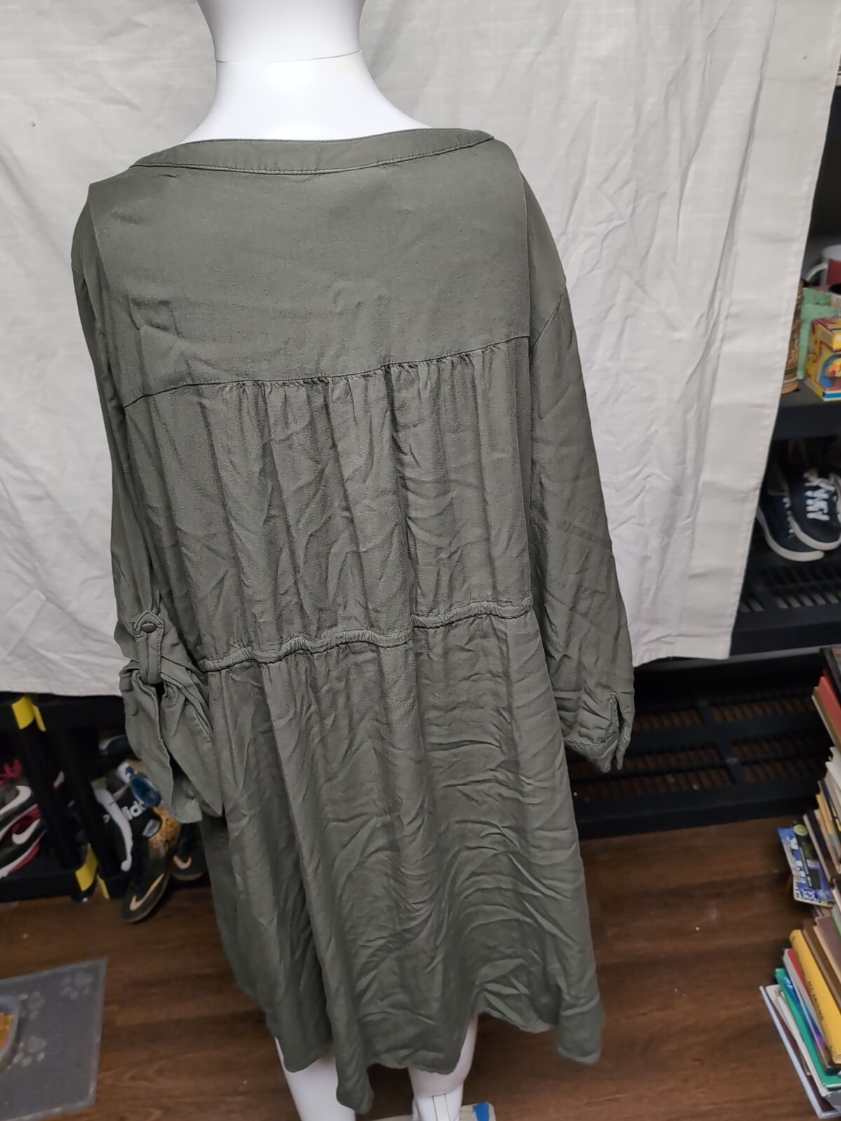 Disney Princess Olive Green Roll Tab Sleeve Dress Aladdin Size 3 Ready For Adv