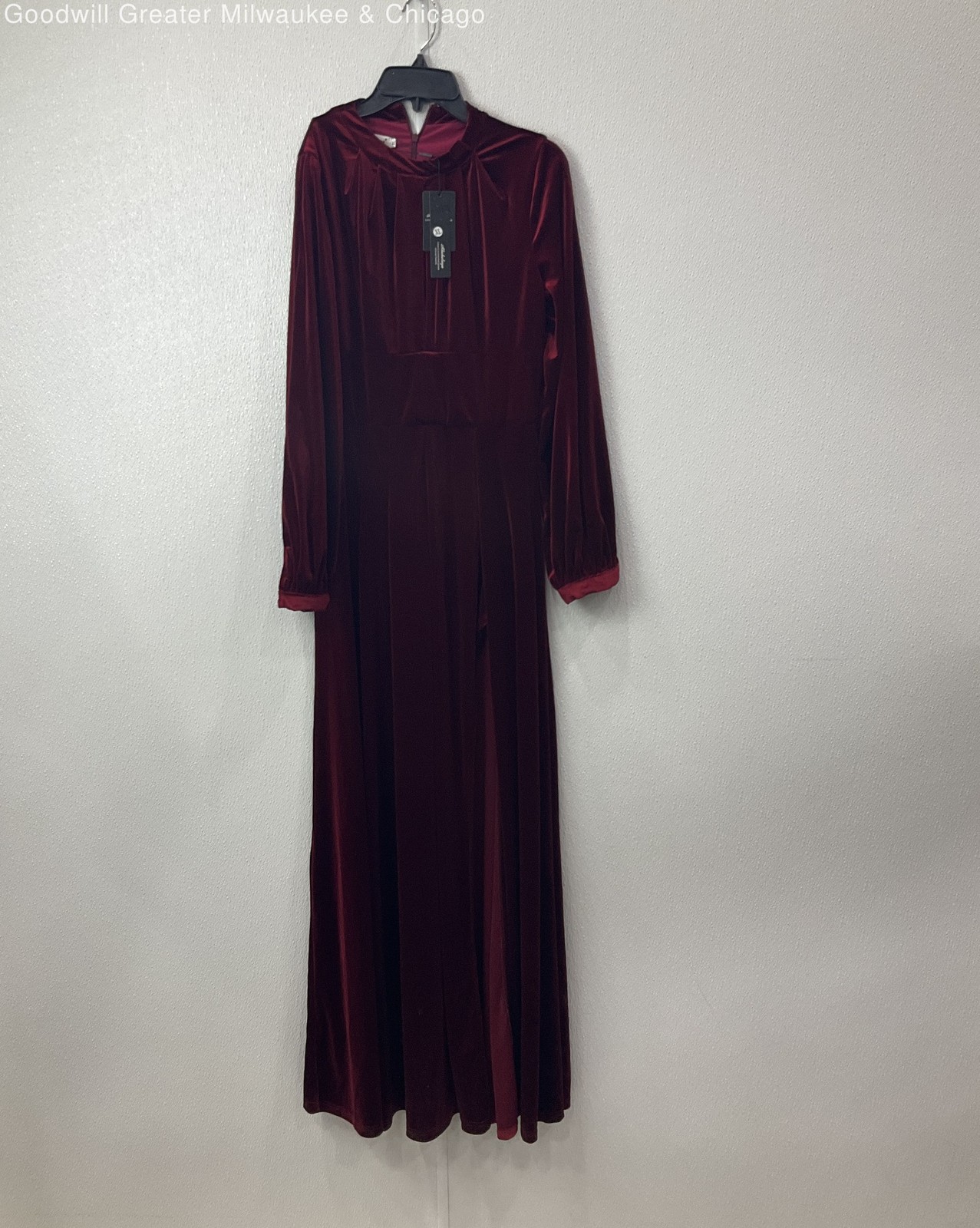 NWT Ababalaya Women’s Size XL Red Long Sleeve Dress