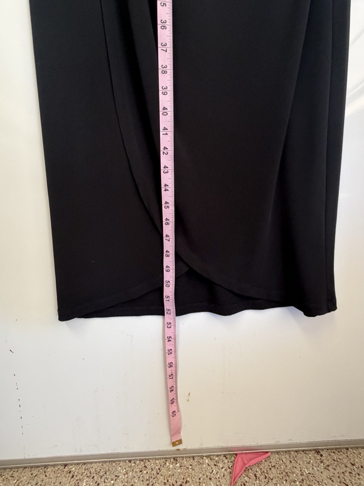 Timeless Elegance: The Classic Black Evening Column Workwear Dress 10