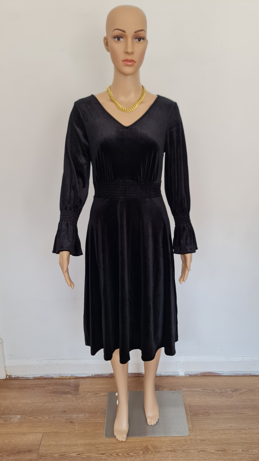 Elegant Black Velvet A-Line Midi Dress with Stretchy Smocked Waist & Cuffs