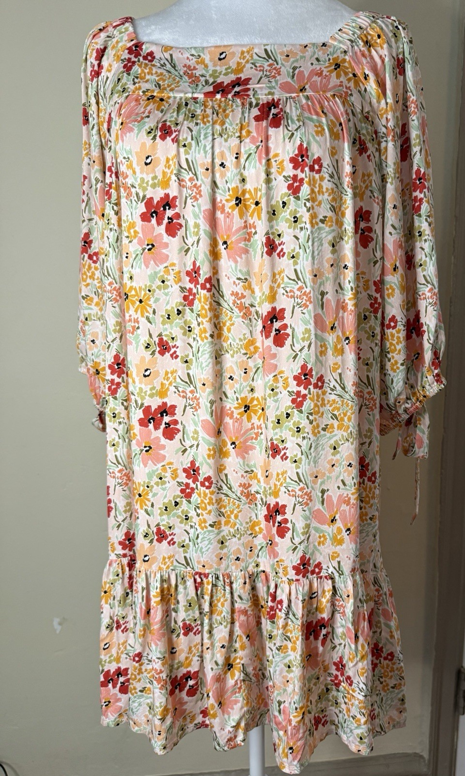 Shore Dress Size S Floral NWT