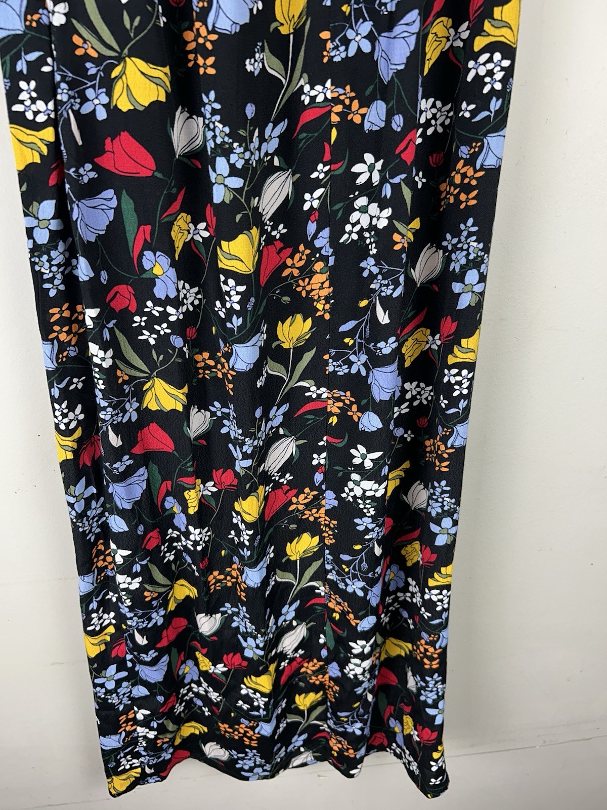 ASTR the label Black Floral Puff Short Sleeve Midi Dress Medium Smocked Back