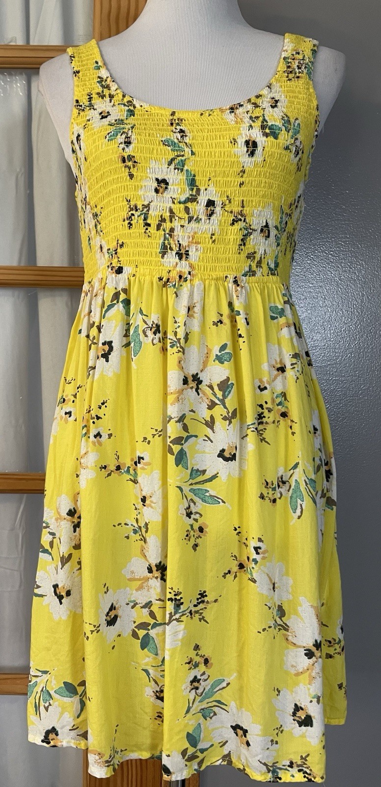 O’Neill Floral Mini Tank Dress Sz L Yellow Smocked Bodice Beach Boho Chic