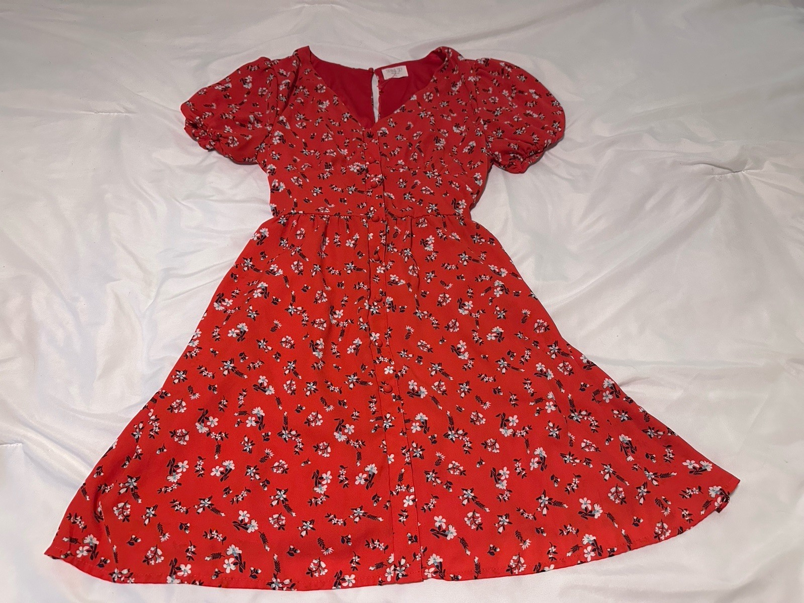Sienna Sky Red Floral Faux Button Up Dress Women’s Jrs Size Medium EUC