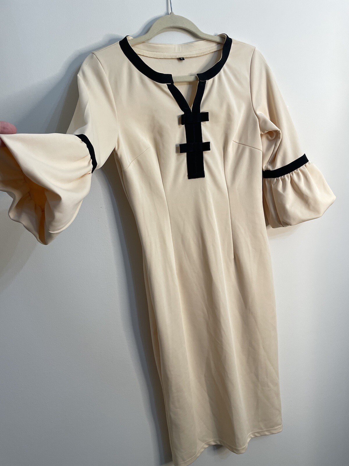 Womens Knit Sheath Dress Black Bow Trim Poof Sleeve Size S Nude Beige Yellow
