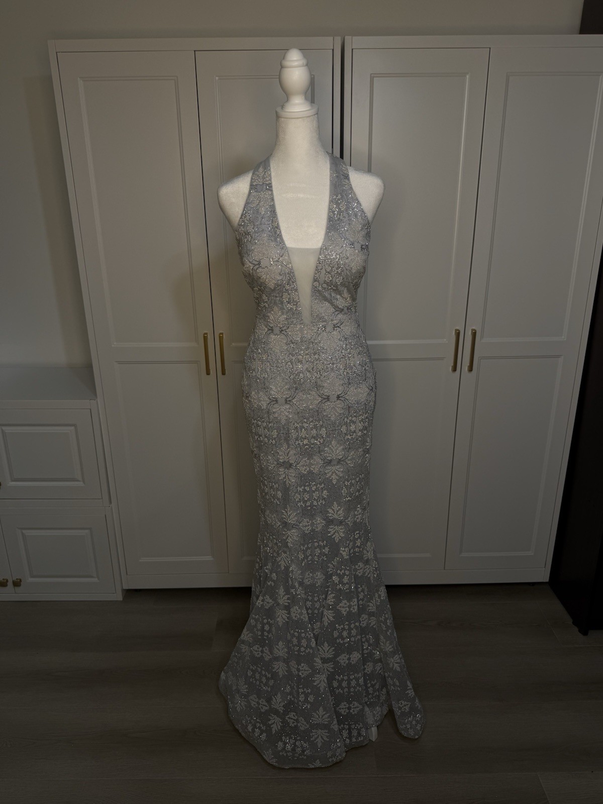 Women’s Sleeveless Long Dress Size Small