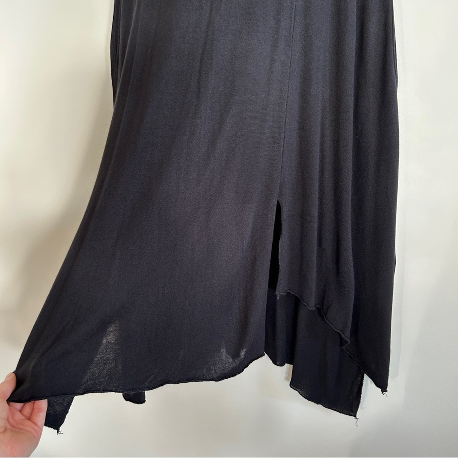 LUUKAA Black Scoop Neck Handkerchief Hem Sleeveless Stretchy Midi Dress Size 10