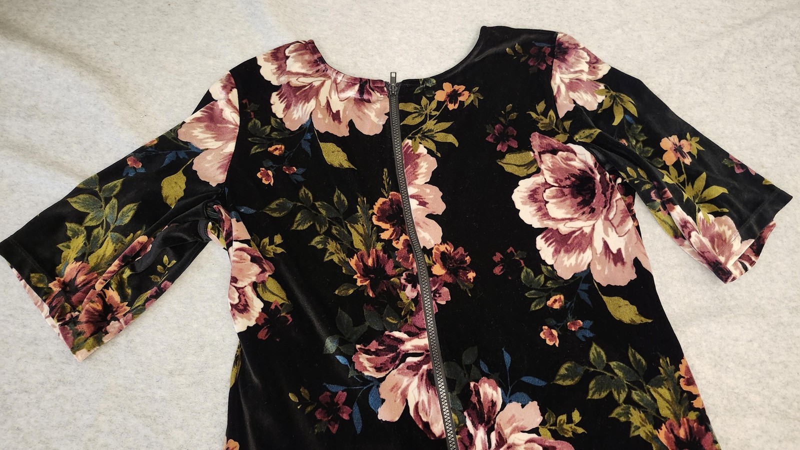 Olivia Matthews Dress Womens 2X Black Floral Velvet Half Sleeve Back Zip Shift