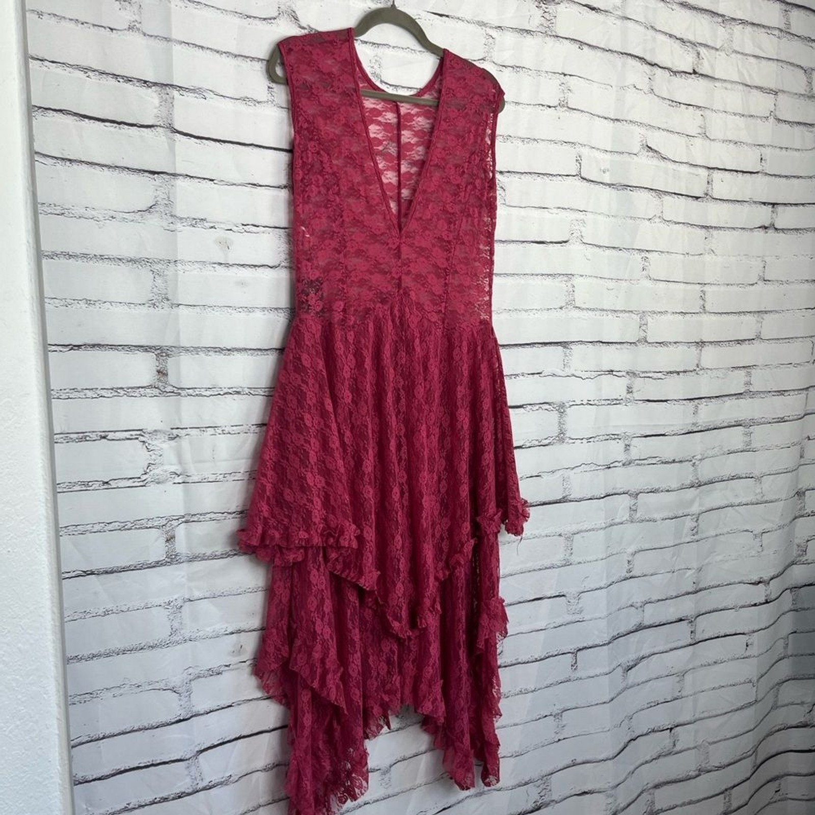 R.Vivimos Pink Lace Asymmetrical Midi Dress Women’s XL Deep V Sleeveless NWT