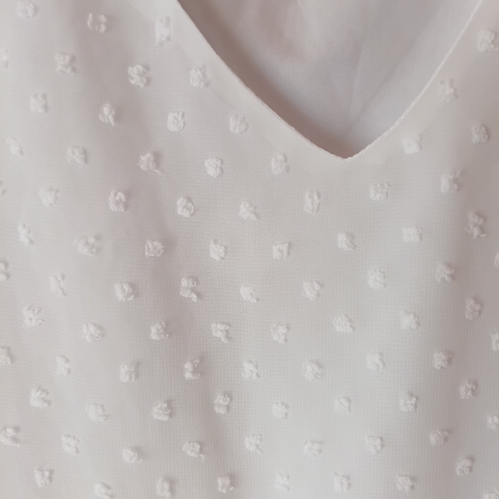 Zenana Womens White Textured Swiss Dot Dress Size S Long Sleeve V-Neck NEW