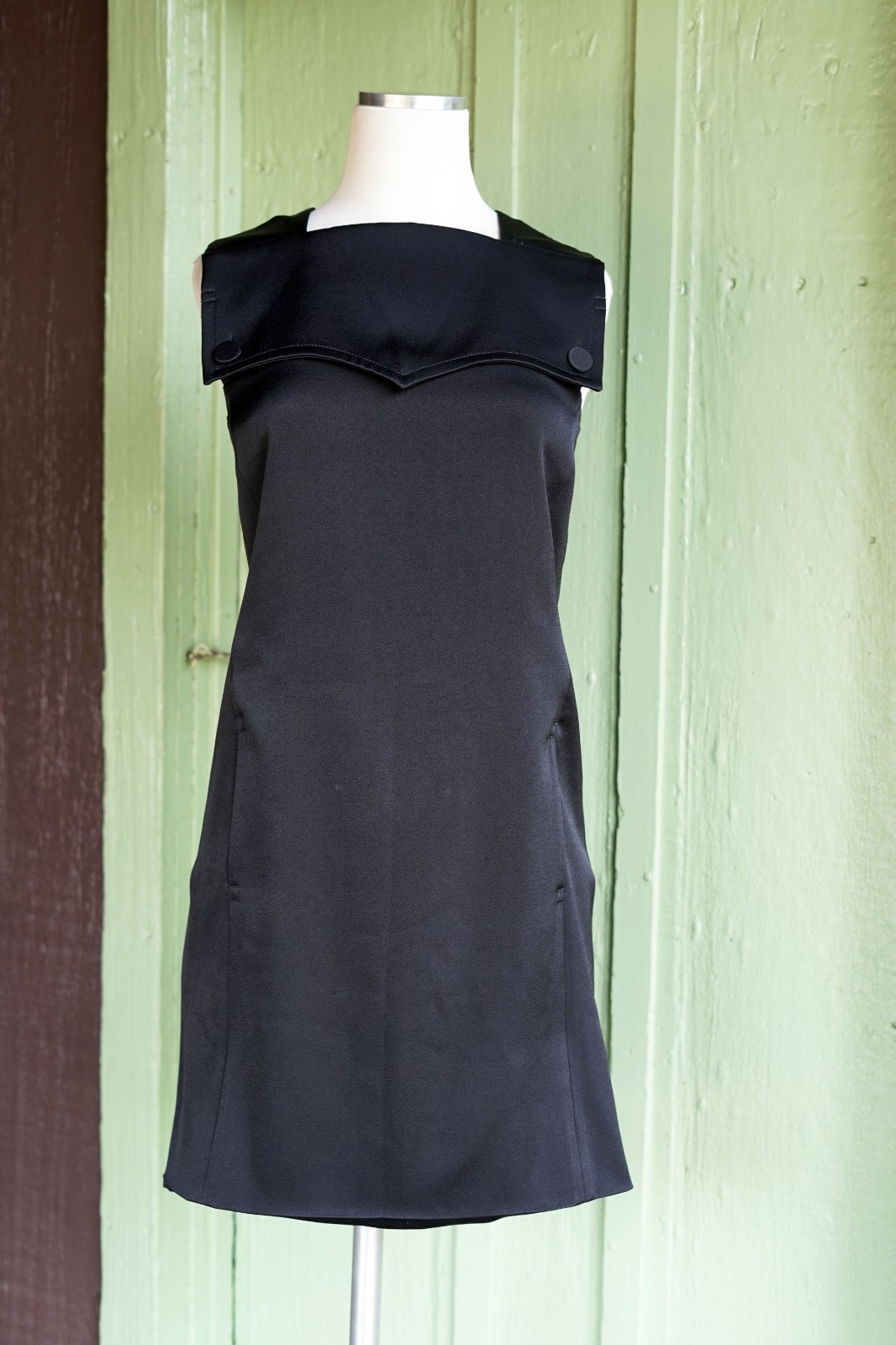 Givenchy Black Square Neck Collared Sleeveless Short Shift Dress Size 38