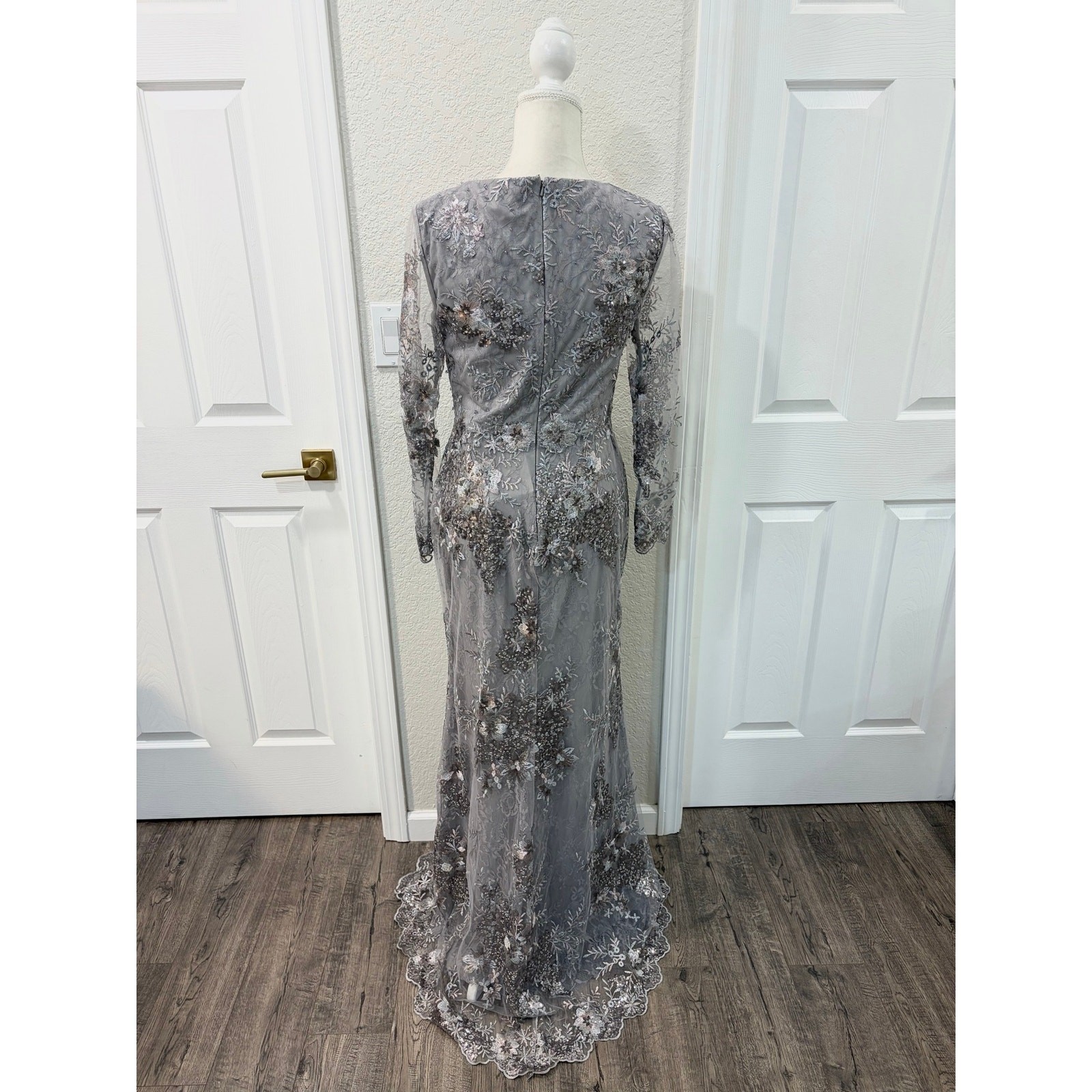 NWT Mac Duggal Gray Embroidered Illusion Evening Gown 67539 Size 8