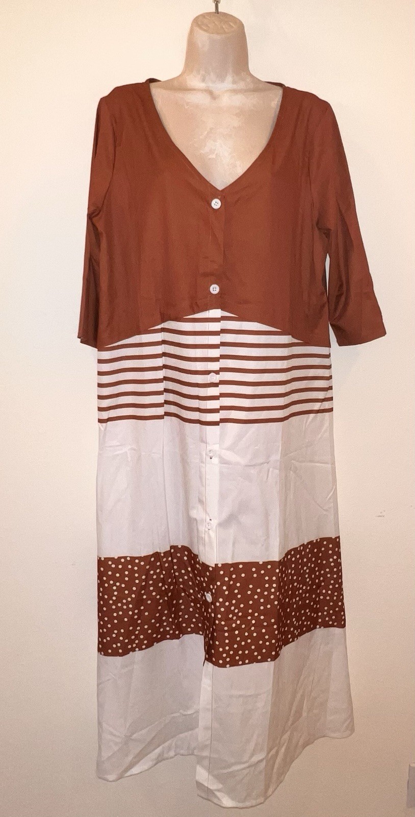 NWOT 3X Brown Cream Poly Spandex V-neck Short Sleeve Dress