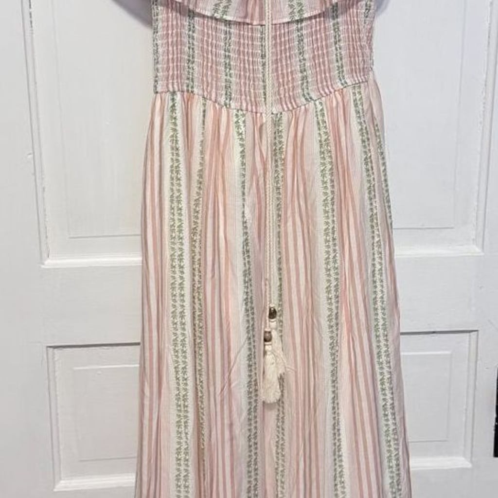NWOTKindred Off-The-Shoulder Smocked Striped Maxi Dress w/Tassel Tie size L Boho