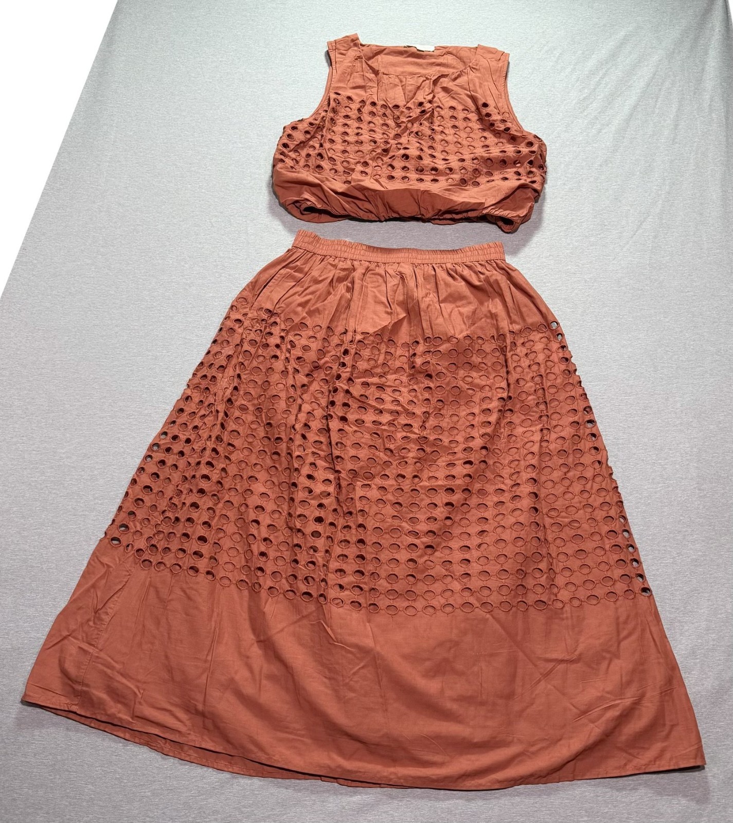 Jennifer & Grace 2pc Set Women’s M Eyelet Occasion Indie Minimalist Lounge Brown
