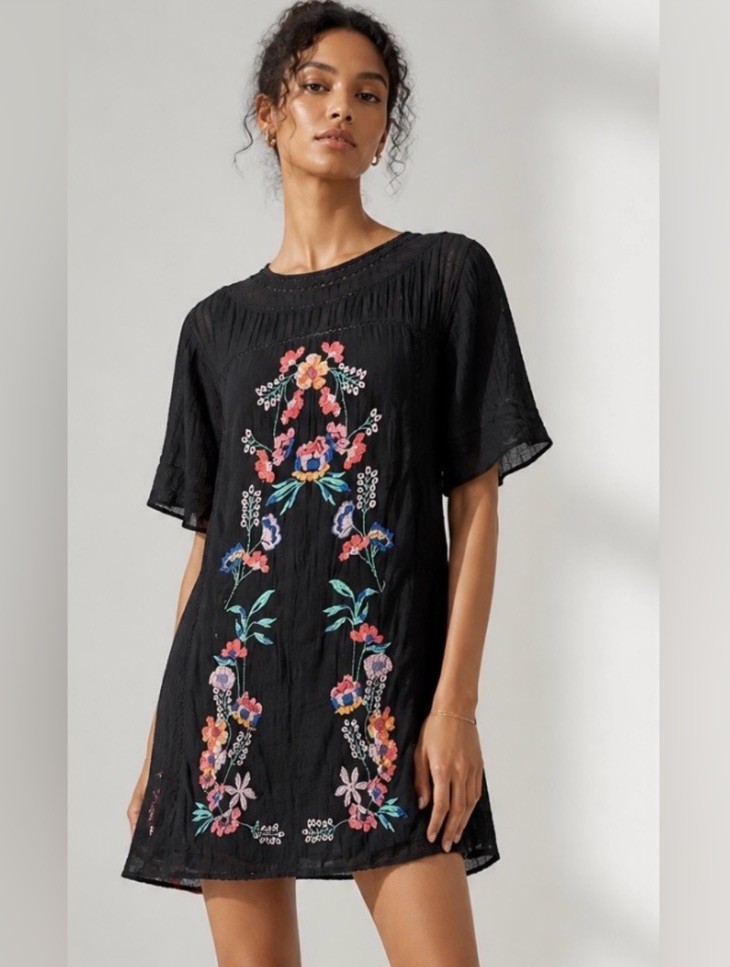 FREE PEOPLE Black Embroidered Floral Mini Tunic Dress Boho Crinkle Gauze Short