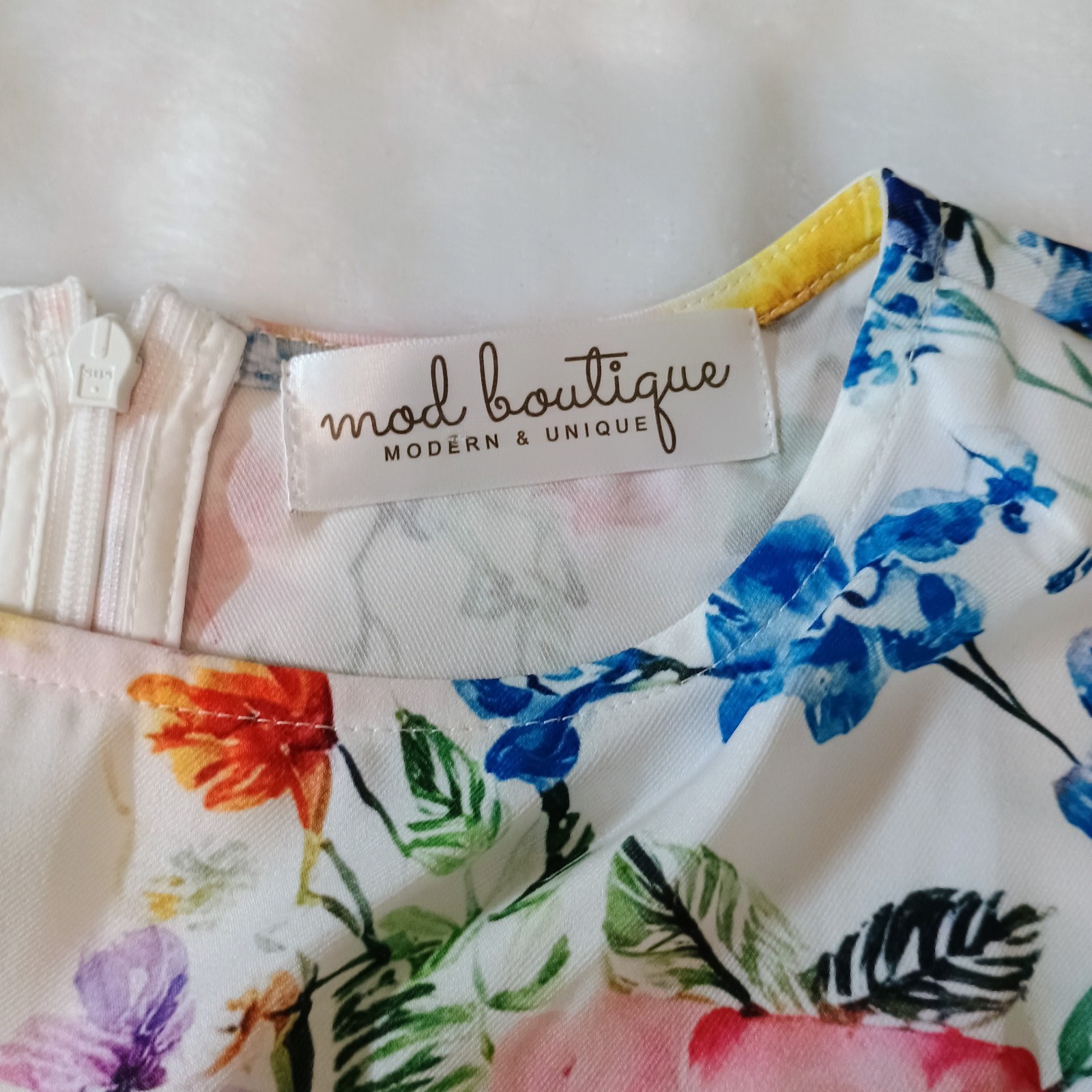 Mod Boutique Colorful Flower Mini Shift Dress Small Unique Boho Chic Spring