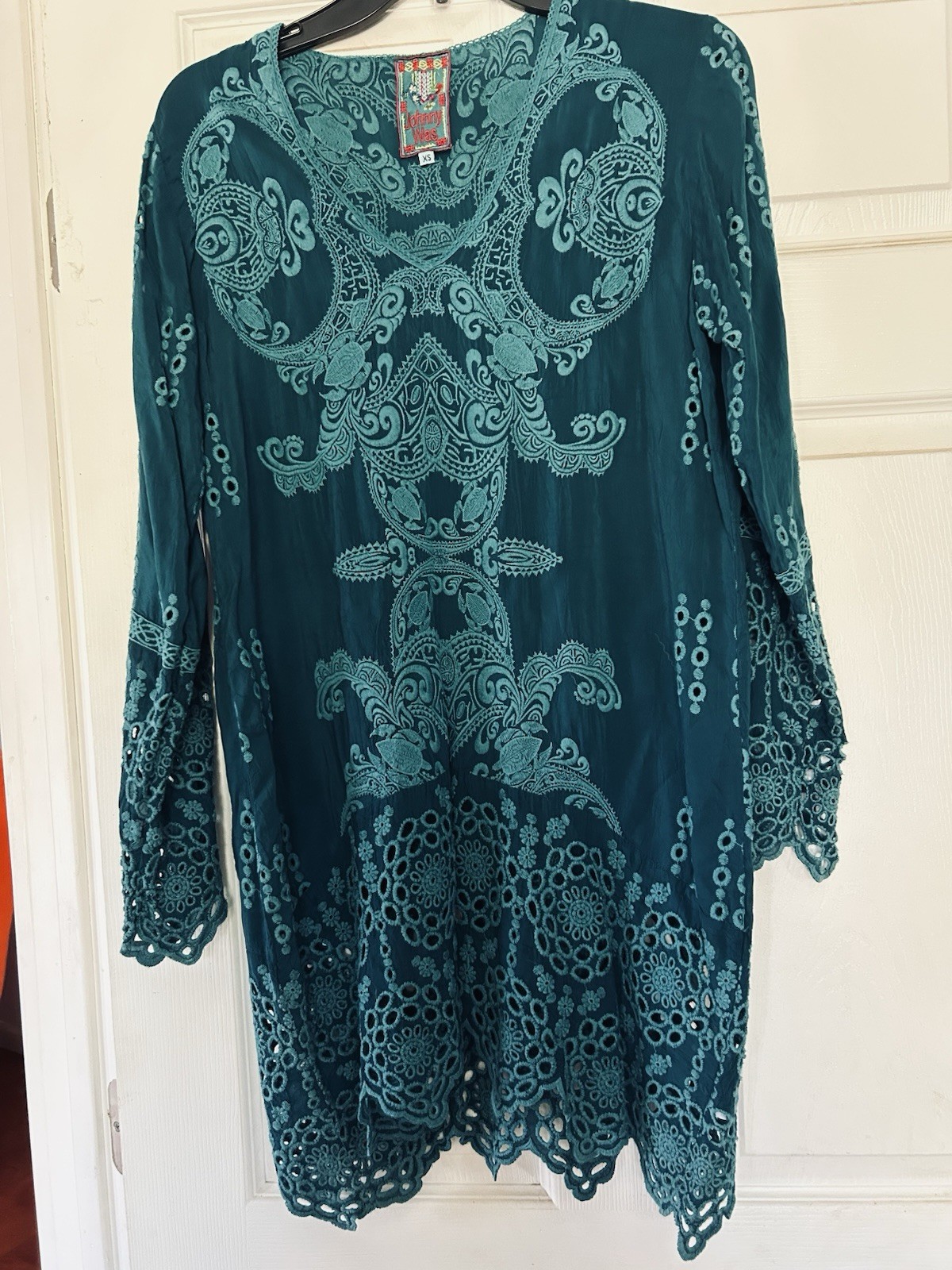Johnny Was XS Teal Rayon Embroidered Paisley V-Neck Long Sleeve Shift Dress