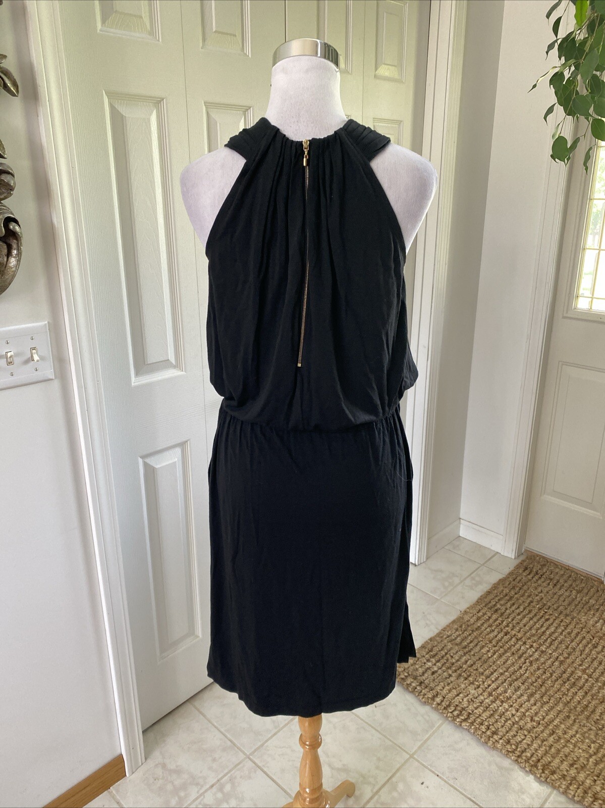St John Black Jersey Knit Drawstring Sides Pocket Side Slit 6 NWOT