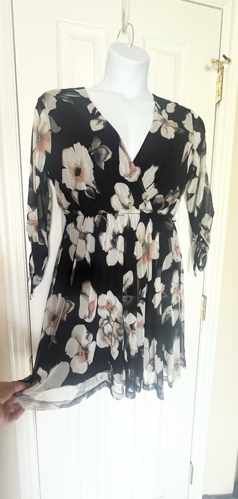 NWT Black Floral Dress – Size Large – A-Line – Sheer Half Sleeves – Lined