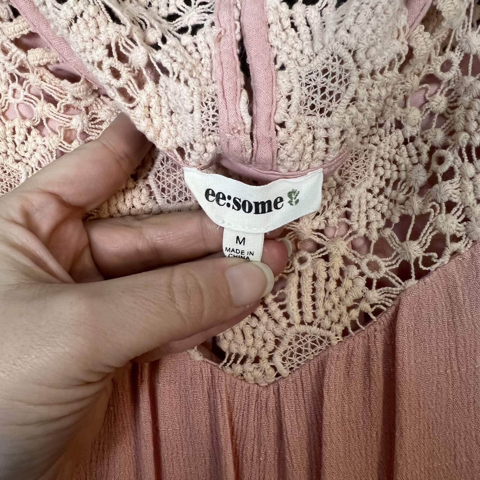Womens Crinkle Crotchet Shift Dress Medium Pink Cream Bohemian Romantic Dainty