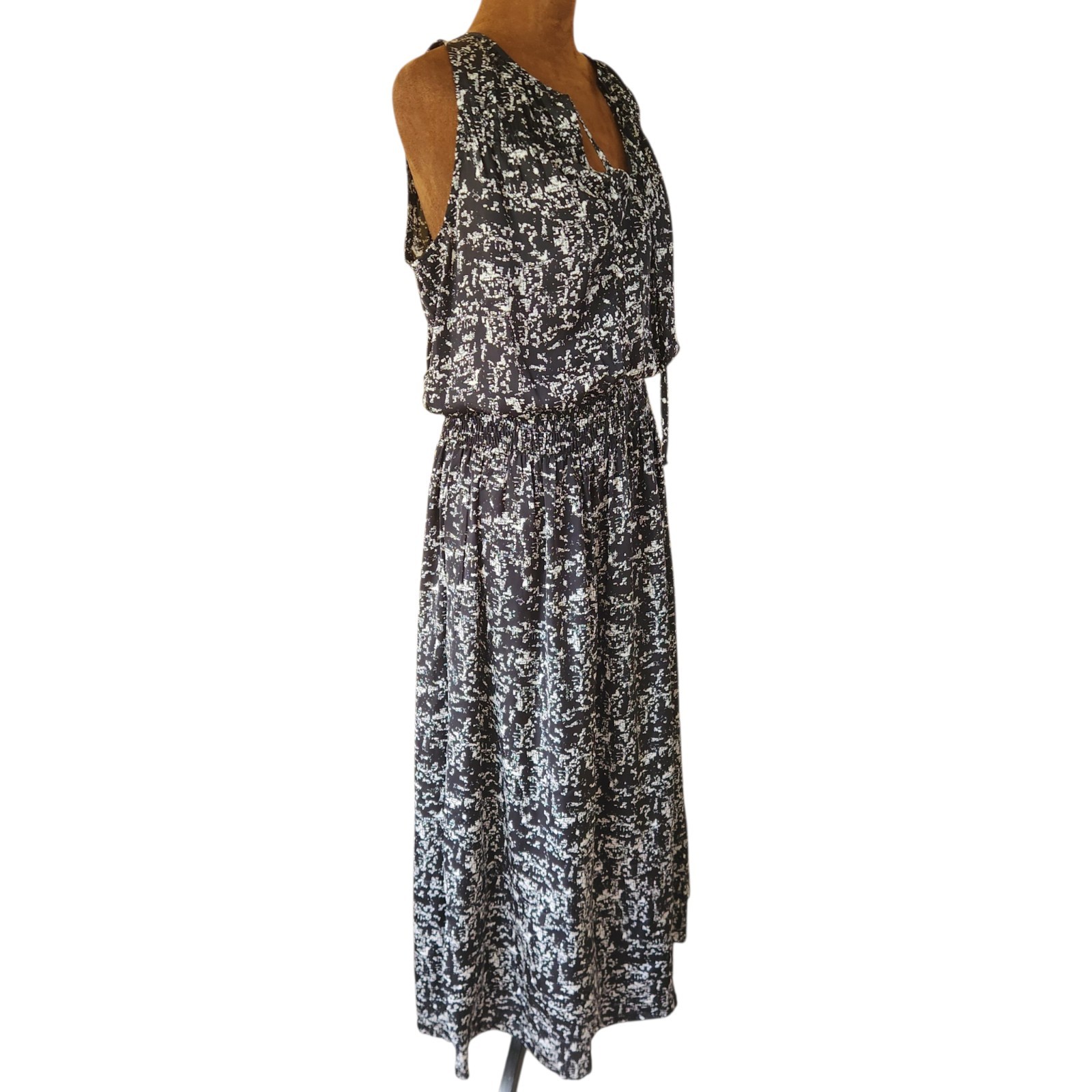 NWT Prologue Maxi Dress Size M Stretch Waist Sleeveless Lightweight Satin