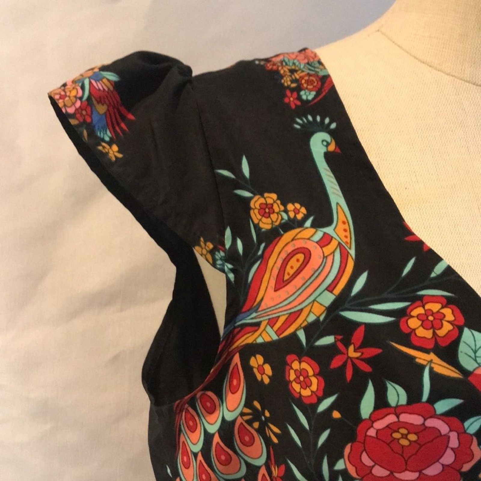 Black floral peacock colorful print short sleeves hi-low maxi dress boho gypsy M