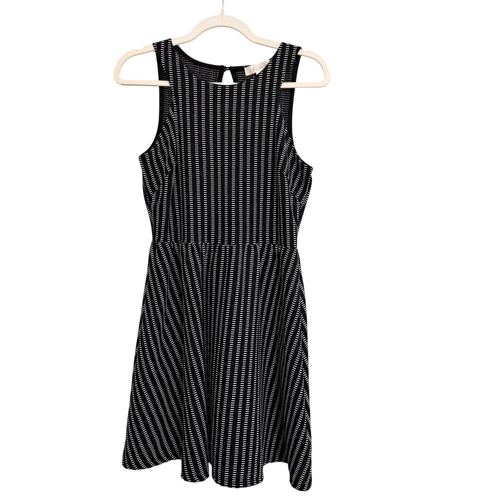 Francesca’s Fit and Flare Dress Women Medium Black White Textured Dash Skater