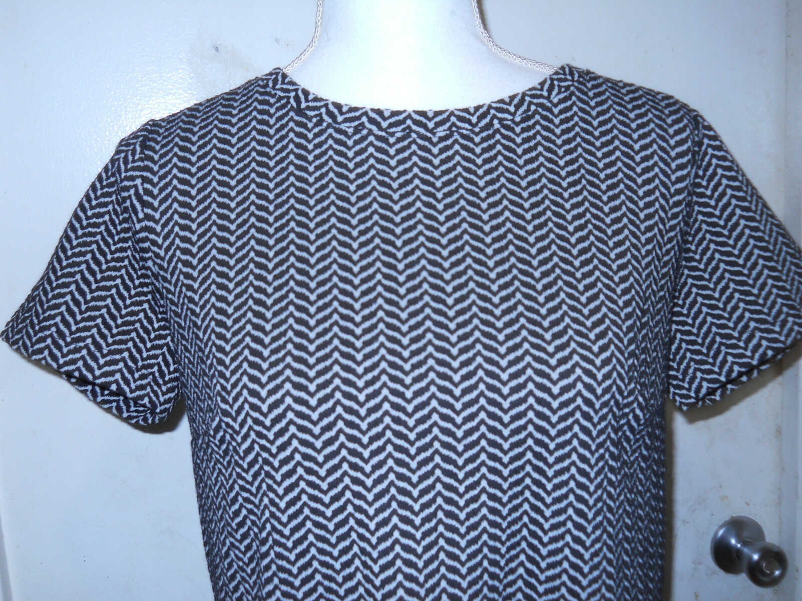 New York & Company Black & White Patterned Sleeveless Dress Sizes S,M,L,XL (B162