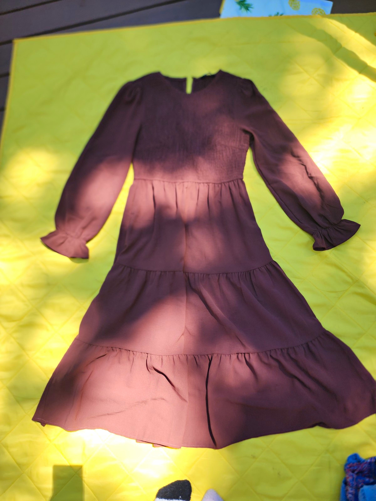 Fashion Brown Smocked Tiered Ruffle Round Neck Long Sleeve Midi Dress M