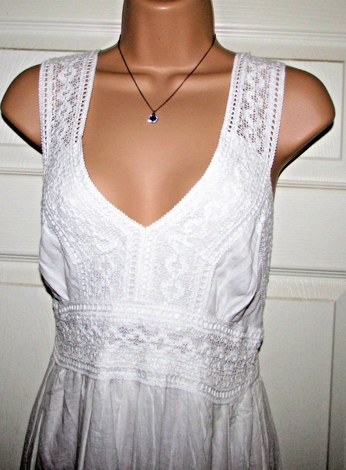 White Cotton Lace Strappy Summer Spanish Dress Size M Pretty Stretchy Chic