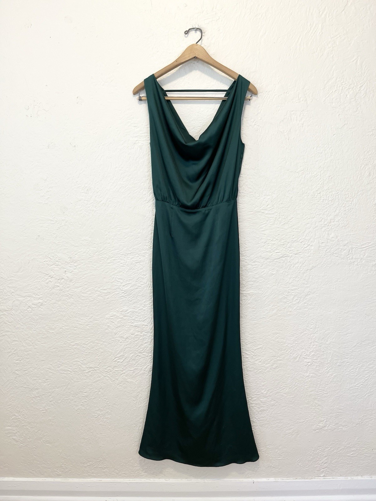 Fame and Partners Maxi Dress Emerald Green Satin Formal Gown size 4