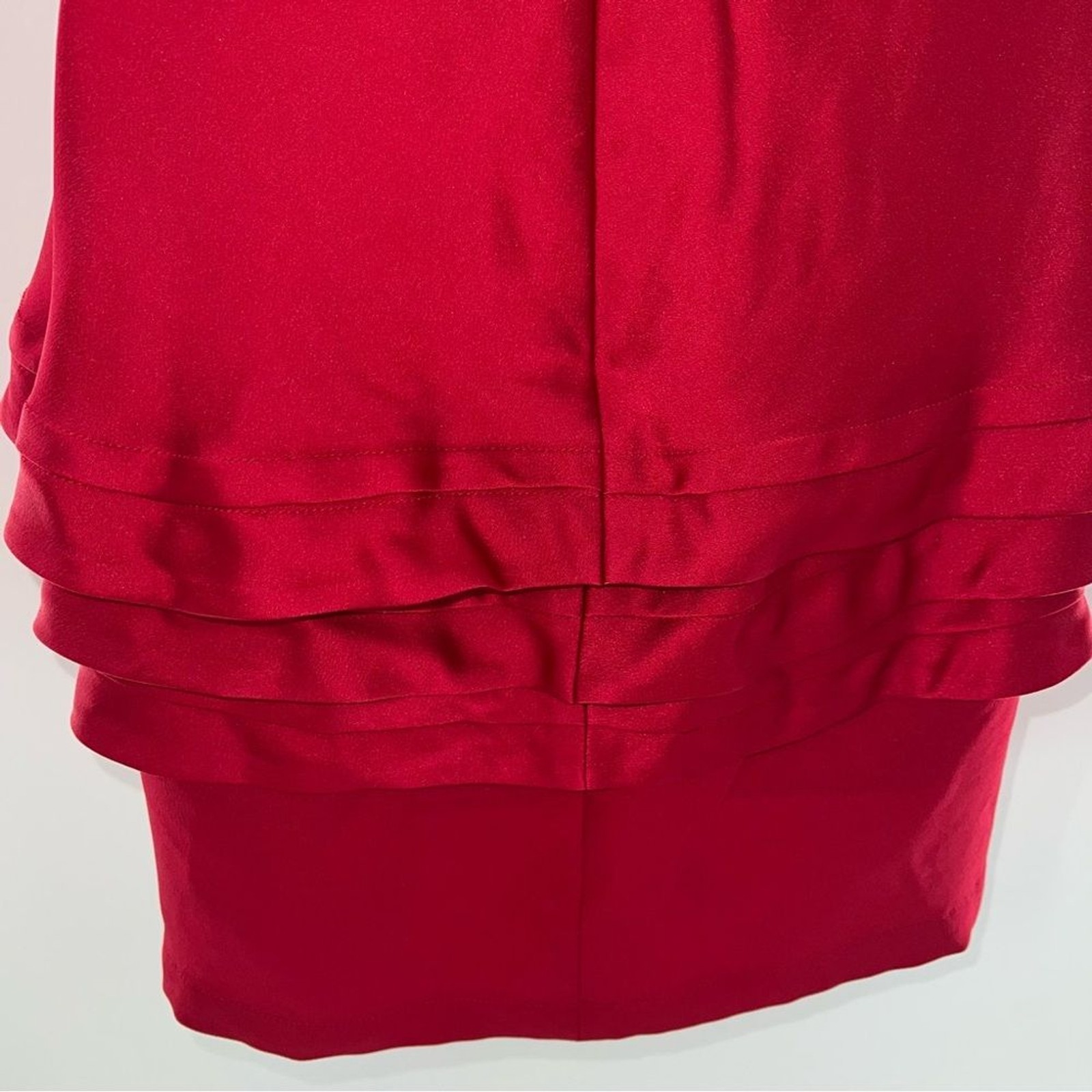 BCBGMaxAzria Deep Red Strapless Sweetheart Neckline Pleated Skirt on Dress-Sz 6