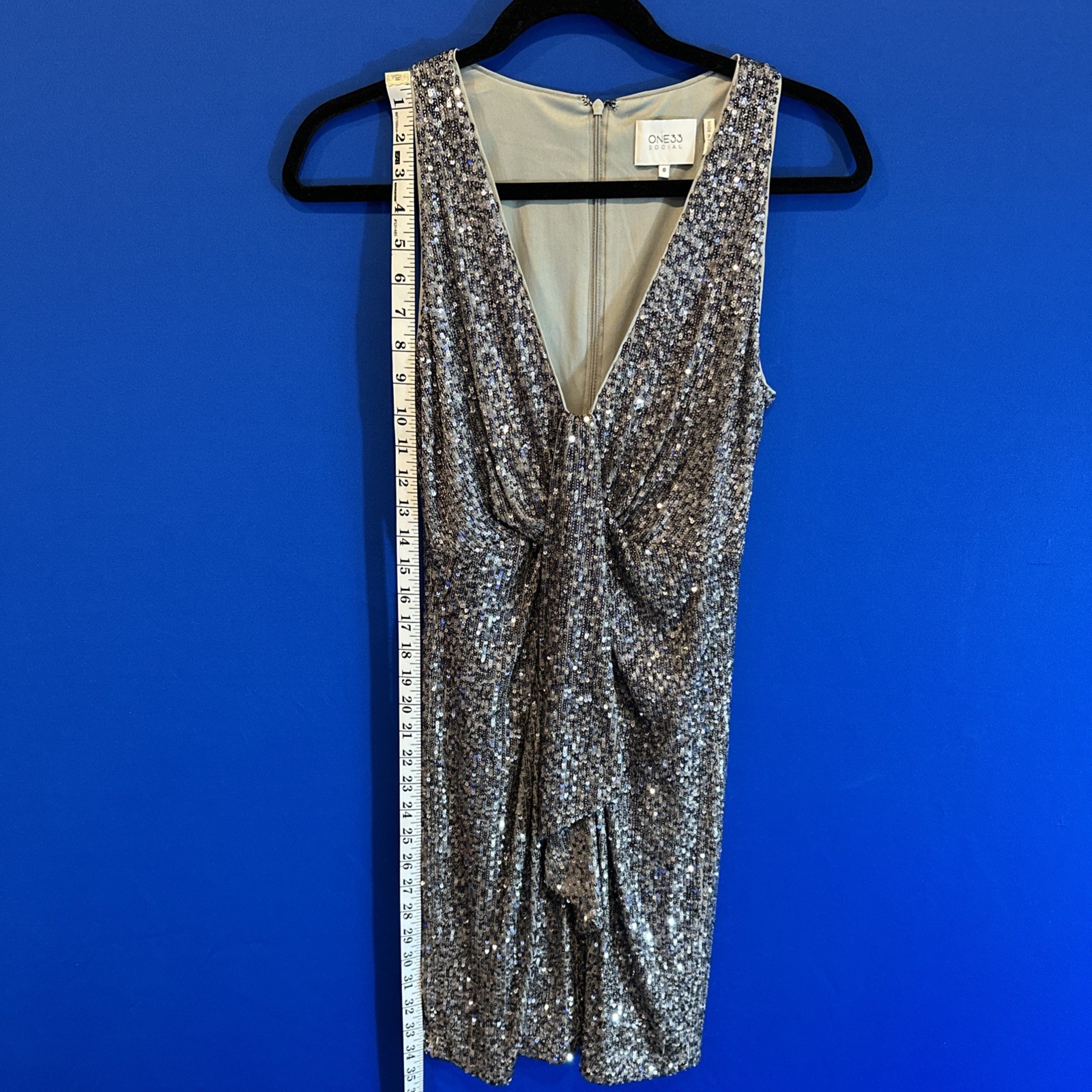 One33 Social “The Marilyn” Sequined Gray Cocktail Dress Size 0 Never Worn