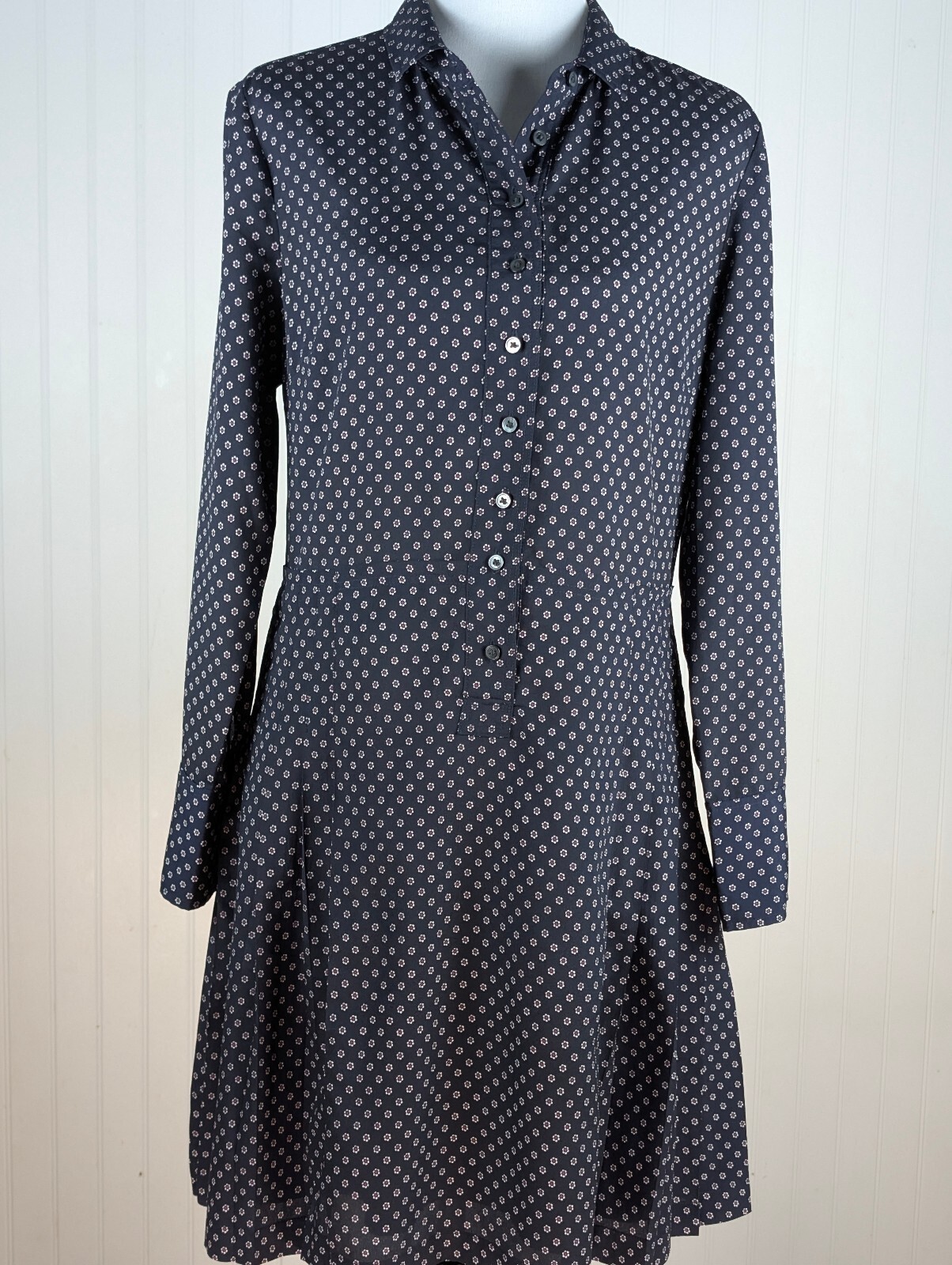 Banana Republic Navy Blue Lavender Floral Dot Button-Up Pleated Dress Size 8