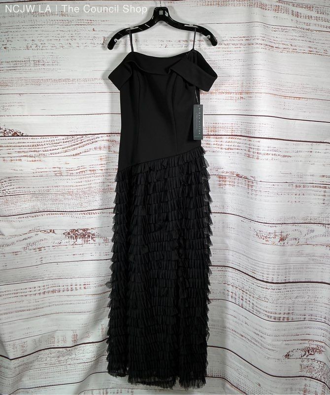 NWT Aidan Mattox Off Shoulder Long Dress with ruffled tulle Size 4 Retail $395