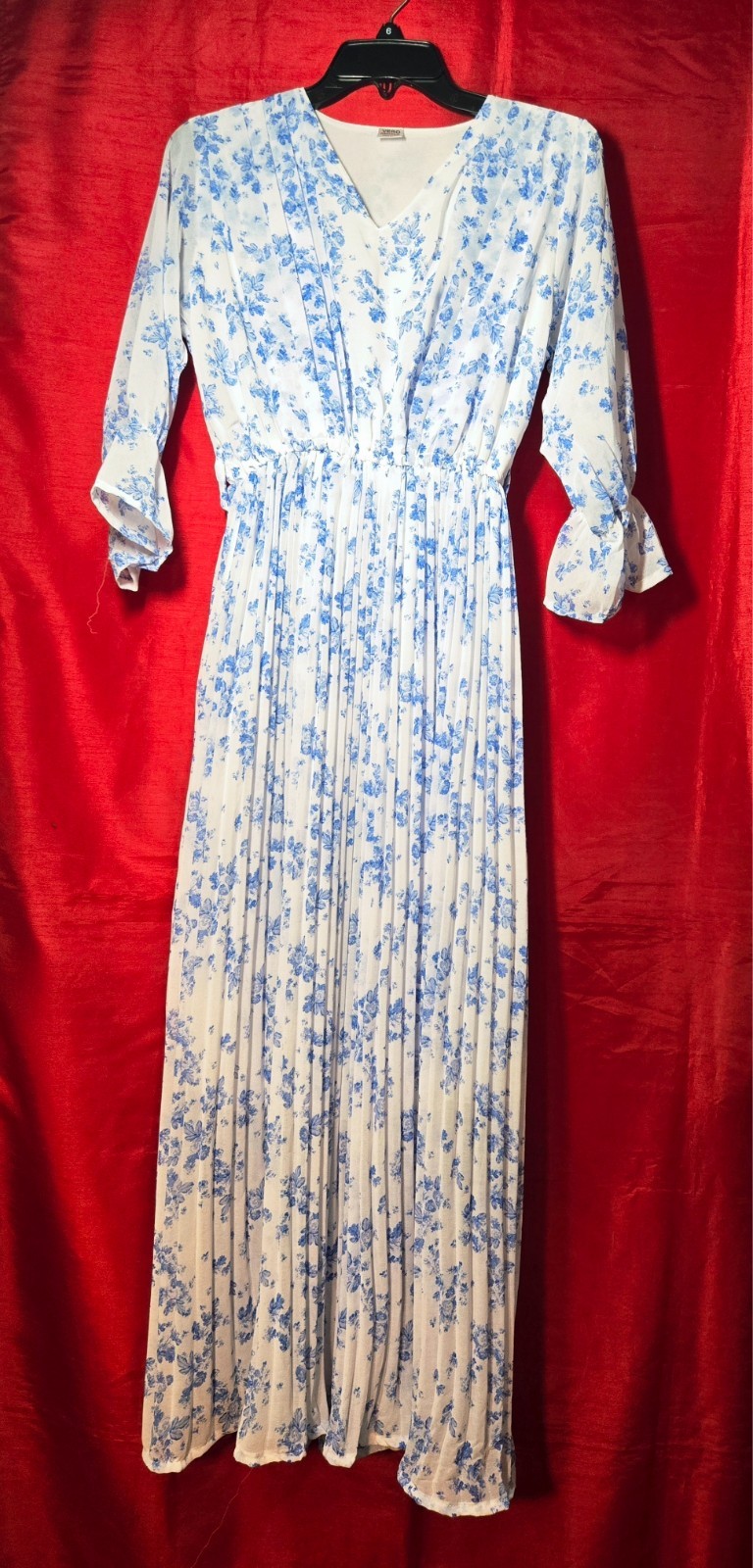 Vero Moda Women’s Blue White Floral Pleated Maxi Dress V Neck Cottagecore Small